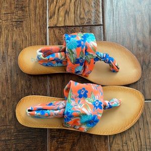 Dirty Laundry Kona Print Lycra Coral Thong Sandals Size 9